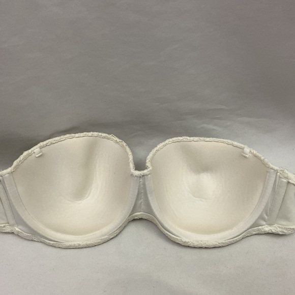 Victoria’s Secret white Floral Bikini Top 34DD - Picture 6 of 7